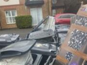 As caixas não serão coletadas agora se o tanque de identificação não estiver fechado: a lixeira das casas será deixada ininterrupta pelo caminhão dos resíduos dos touros – ‘saúde e segurança’ devido à ‘saúde e segurança’