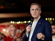 Os joelhos turísticos do Canadá nos Estados Unidos alcançaram uma grande vitória contra o ’51º estado’ contra ’51º estados’