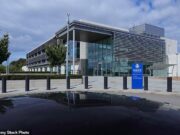 As forças policiais bloquearam temporariamente as aplicações de candidatos britânicos brancos – porque mais policiais emergentes ‘diversos’ são incentivados a tomar medidas