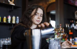 Publicado: a bebida que instantaneamente levanta a campainha de alarme para os barmen e a digitalização ‘para o guarda de segurança mais próximo’