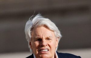 Ex -chefe de Aberkumbi, 80, ‘modelos masculinos’ tentou julgar e evitar informações pessoais para evitar e evitar