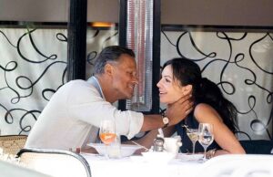 Charles Sachi ‘Nigella Restaurants’ em momentos extracurosos como o magnata de Liz Harley