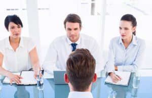 Mantém CVs não brancos na frente da fila do NHS enquanto tentam encontrar qualquer papel ‘