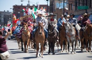 A cidade do santuário cancelou o desfile anual de Sinco de Mayo com medo da expedição de gelo que incentivaria Trump