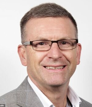 97372597-14620005-Accountant_Andrew_Broadbent_couldn_t_access_his_bank_account_bec-a-54_174486488643.jpeg