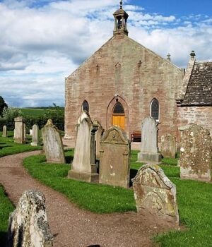 97439493-14626323-Guthrie_Church_near_Forfar_was_up_for_sale_by_the_Church_of_Scot-a-80_174500259291.jpeg
