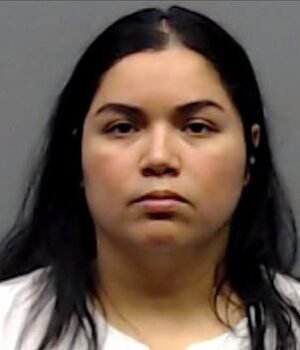 97619325-14641027-Teresa_Isabel_Bernal_33_got_15_kids_so_drunk_some_were_dizzy_and-a-5_1745442204580.jpeg