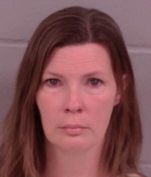 97697701-14648443-Jennifer_Nichole_Baechle_43_was_charged_with_second_degree_mansl-a-13_174560120799.jpeg