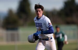 ‘Eu sempre quero representar o quadro’: por que o estrela de beisebol de Irvington, Braden Jacksa, escolheu ficar em casa