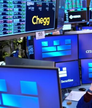 Financial_Markets_Wall_Street_33140.jpg