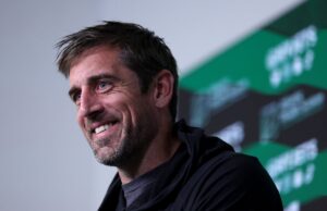 Aaron Rogers revelou que ele estava em ‘relacionamento sério’ ‘nos’ diferentes estágios da vida ‘