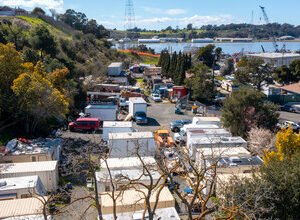LIND.jpg