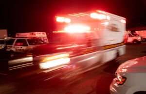 Pedestres matados, motoristas feridos na colisão dos fundos