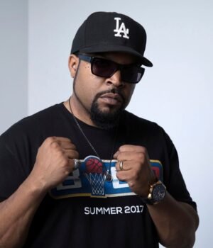 SJM-L-ICECUBE-1011-011.jpg