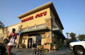 As mini -tot do novo empresário Joe são apenas US $ 2,99 e criando um frenesi