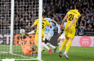 O goleiro Bodo/Glimt Lazio após a vitória na Liga Europa