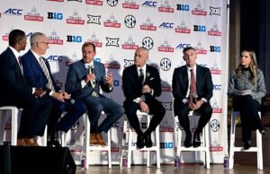 O assentamento da NCAA está pendente, Power Four Conference Stakeholders Lobby Lobby Lobby Lobby Lobby