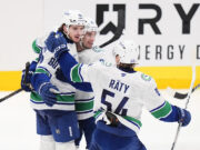 Kanks se torna a primeira equipe da História da NHL a apagar 3 gols no momento final, Stan Stars On OT