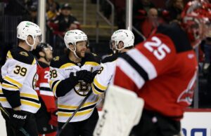 Pastronac Score, Bruins acrescentou duas assistência como 7-2 como Top Devils