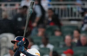 Bravs Bravs mostra Brian de la Cruz para substituir Alex Vardigo para aumentar o crime