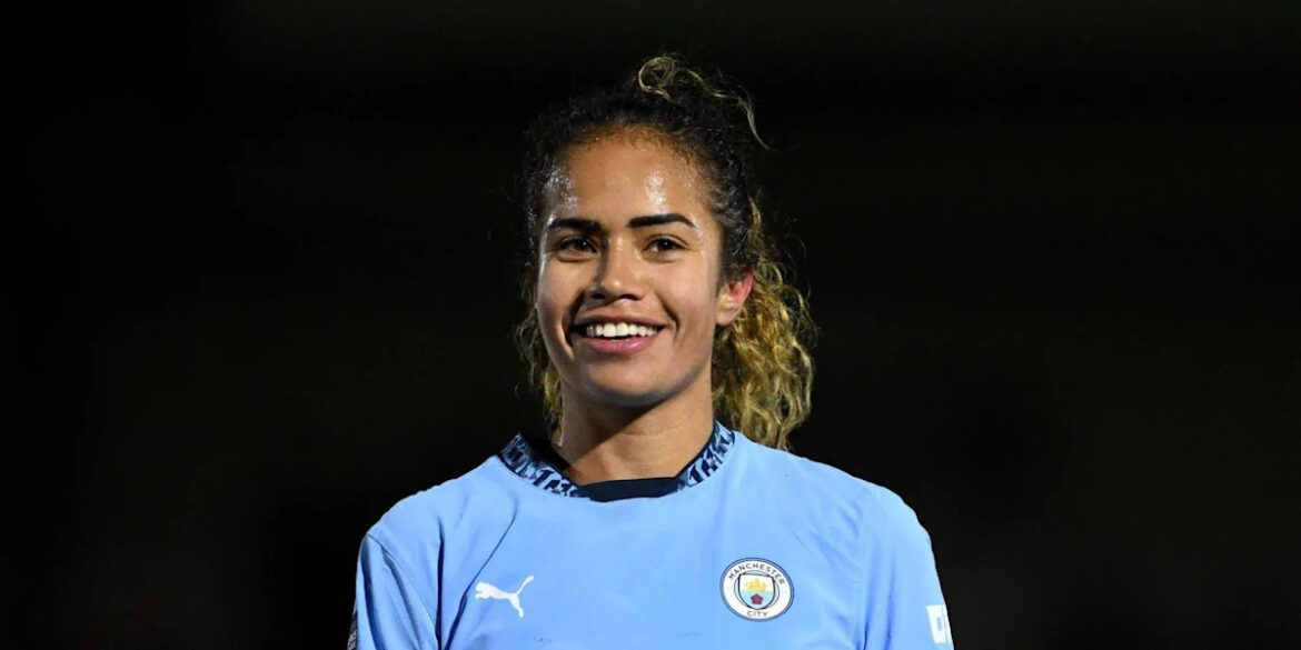 O Manchester City começou por muito tempo após a lesão do ACL de Mary Floor