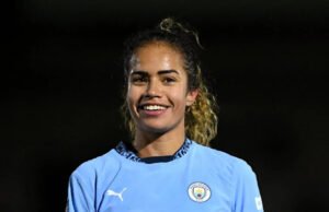 O Manchester City começou por muito tempo após a lesão do ACL de Mary Floor