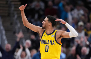 Boom, baby! A equipe da Liga G da Pacers, a reconstrução, prestou homenagem a Slick Leonard