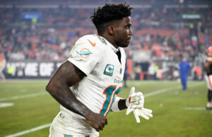 Dolphins ’em contato’ Tyric Hill, com a NFL, a polícia respondeu a disputas domésticas