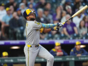 Bruirs Route Rockies 17-2 roubos também roubam Homer e dirigem às 5