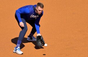 Freddie Freeman retorna à programação de Dazer depois de perder 9 jogos com lesão no tornozelo do deslizamento