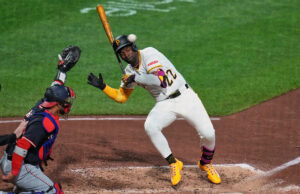 Aatles chama George Lhapes Andrew McCuiten’s Head saiu por pouco depois de perder, os bancos estão limpos