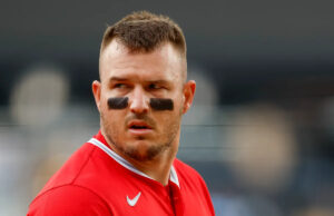 Astroos Fan Mookie Bets World Series Reputa Mike Trout de Bola de luva