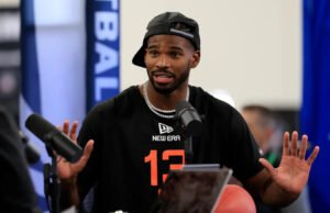 Shadur Sanders foi rasgado pelo treinador anônimo antes do draft da NFL: ‘Eu fui a pior entrevista formal da minha vida’