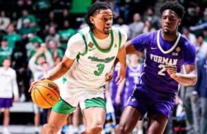 O guarda de transferência do norte do Texas Floyd está comprometido com a Virgínia Ocidental