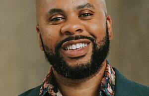 Meu amigo de infância me deixou em uma situação ruim