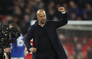 Liverpool fora das lendas do Liverpool com o início do recorde de slot