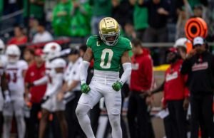Atlanta Falcons Escolha Javier Wats de Notre Dame na terceira rodada do NFL Draft