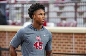 Para entrar no portal de transferência de Michael Patterson-McDonald