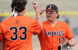 Jimmy Baseball Strees Breer Cliff na rua – Jamstown Sun