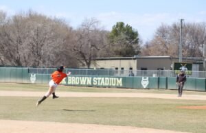 Jimmy Baseball Dickinson termina a temporada em casa com DH varra o estado – Jamstown Sun