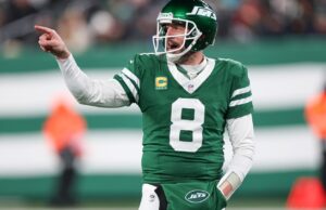 Como esperado, Aaron Rogers Pat Macafir não apareceu no evento de Pittsburgh
