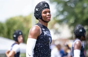 Four-Taraka Manasun Sale 2026 Marinha está comprometida com o All-American Bowl