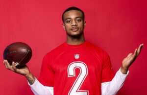 Patrick Surotine é um Super Bowl como um olho de invólucro