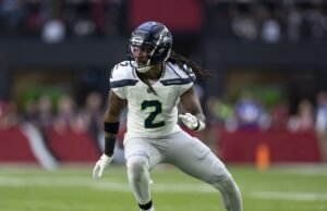 S. Raishaon visitou Jenkins Browns