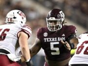 DL Shamer Turner definido para visualização com Colts, Bucaniers, Dolphins