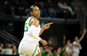 O Player WNBA publicado se esforça para pronunciar uma palavra em declarações sensíveis