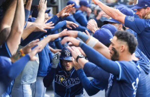 Josh Low Homer e Rays para derrotar o Blue Jess por 8-3 no primeiro jogo desde o dia da abertura