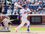 Juan acertou o primeiro home run no campo da cidade desde que se inscreveu com o Soto Mets, depois bateu em outro