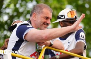 Ang Pocecoglou: o gerente do Tottenham ainda não discutiu seu futuro com o clube