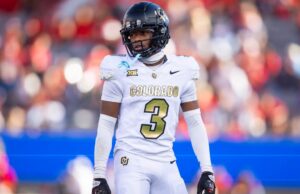 Ex -Colorado CB Kalton Hood transferido para o Tennessee
